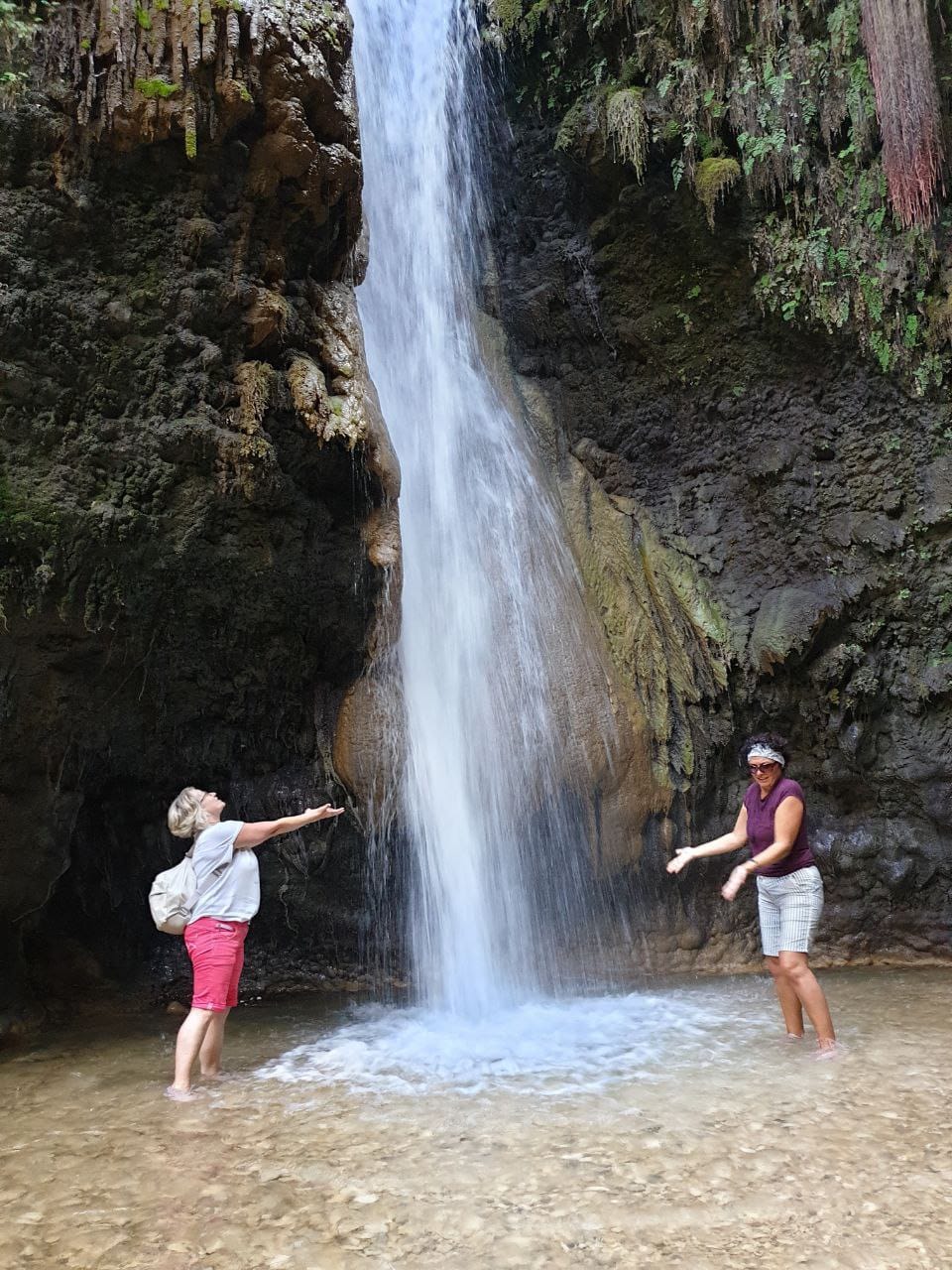 Yoga-Retreat 21 Yogasignatur Retreat Türkei Yoga Wasserfall